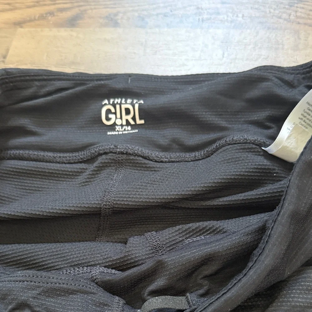 Athleta Black‎ Tiered Skort